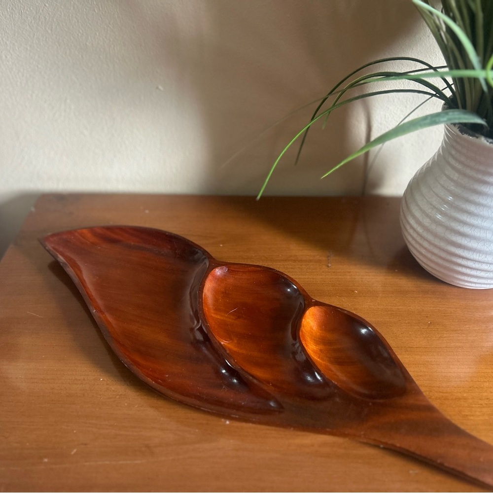 Teal wood leaf dish